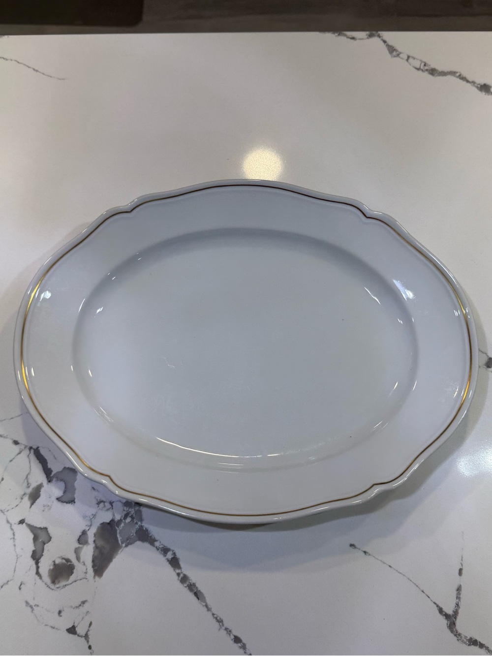 Richard Ginori White Porcelain Oval Platter with Gold Trim